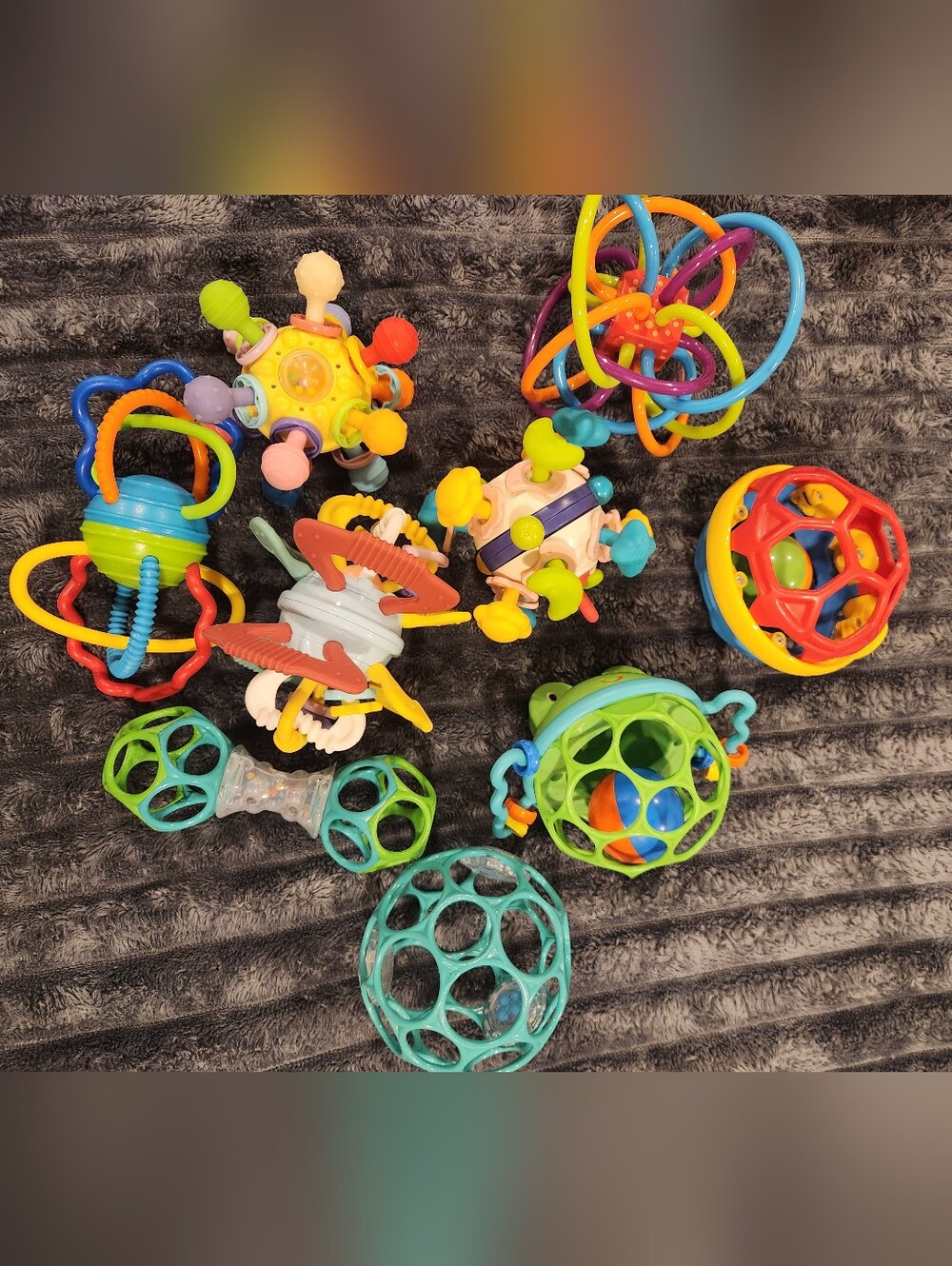 Multiples Bright Multi-Color Sensory Rattle and Grasp Set